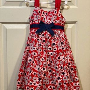 Girls dress - NEW (without tags). Ages 5-6.